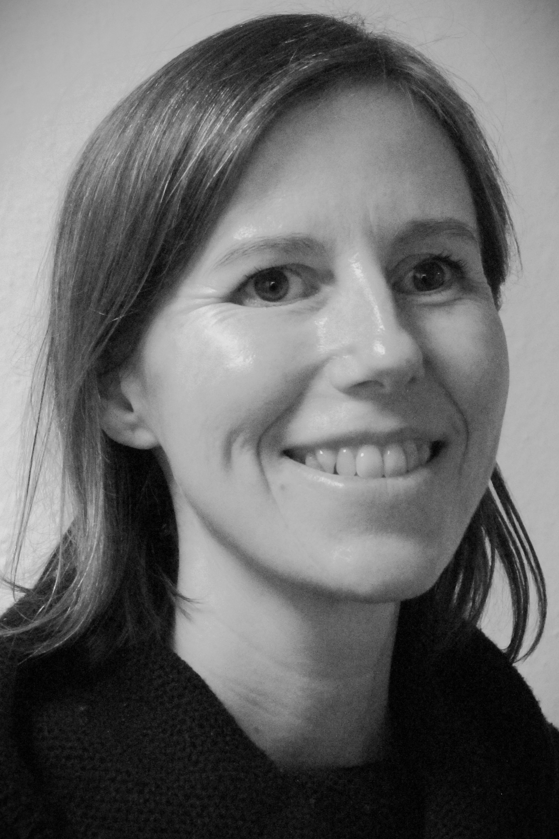Portraitbild in schwarz-weiß  von  Dr. Tonia Rambausek-Haß