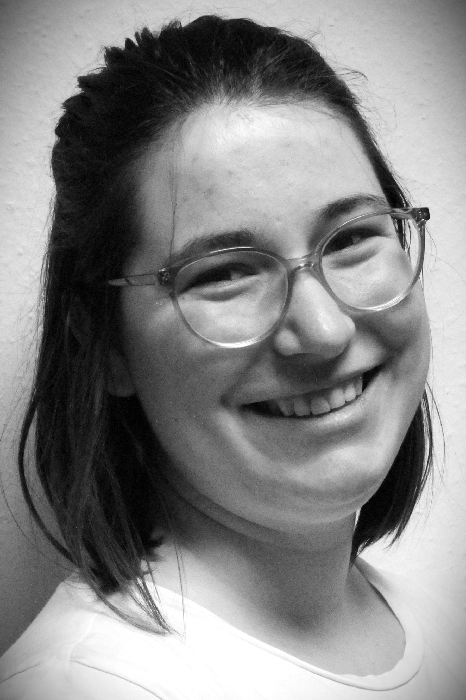 Portraitbild in schwarz-weiß von Marianna Kussler
